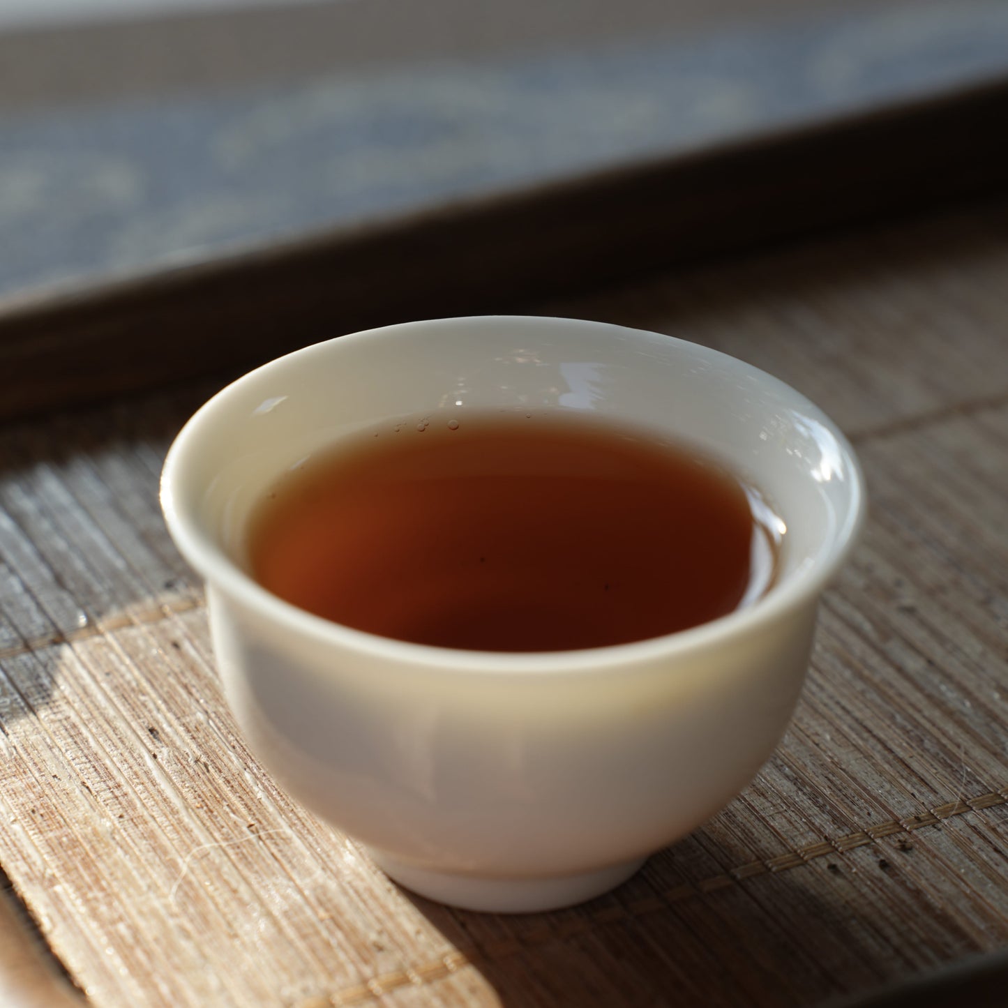 Jade-White Porcelain Gaiwan Set